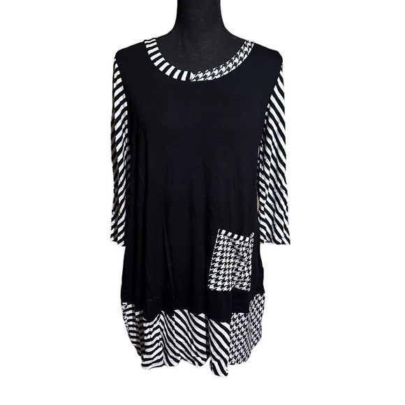 Inside Out Black and White Mixed Print Long Line Tunic Top Women's S Small - Picture 1 of 7